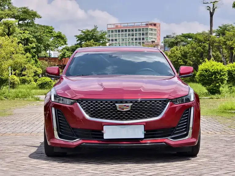 Cadillac CT5 28 T Fashion