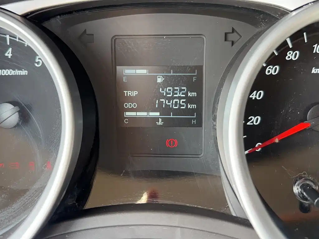 Wuling Hongguang Facelift 1.5 L S Comfort Electric Assist LAR
