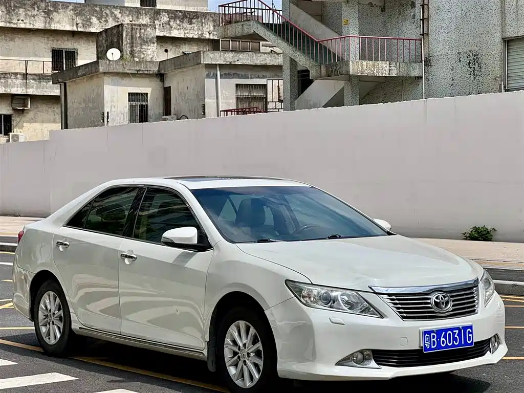 Camry 2.5 G Luxury