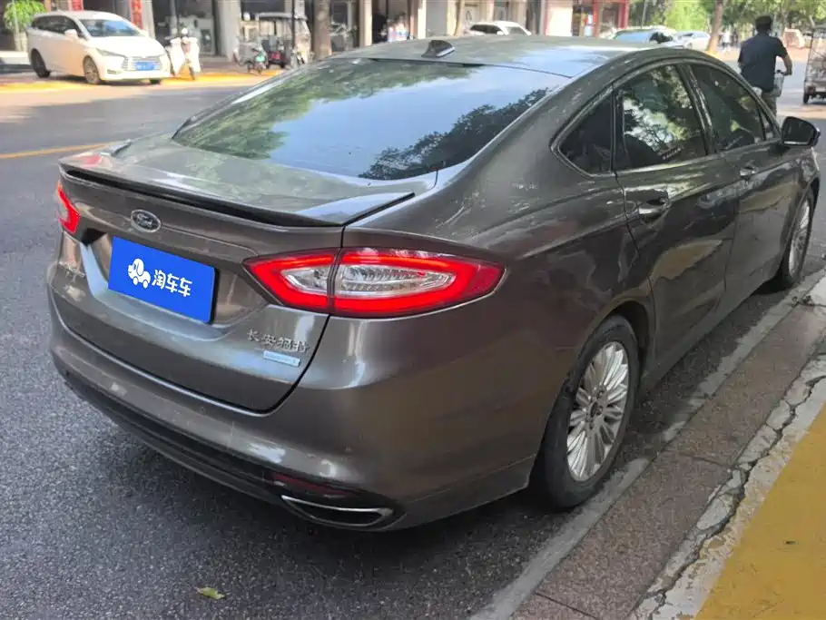 Mondeo 2.0 L GTDi200 Luxury