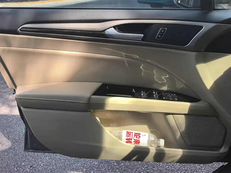 Mondeo 2.0 L GTDi200 Luxury