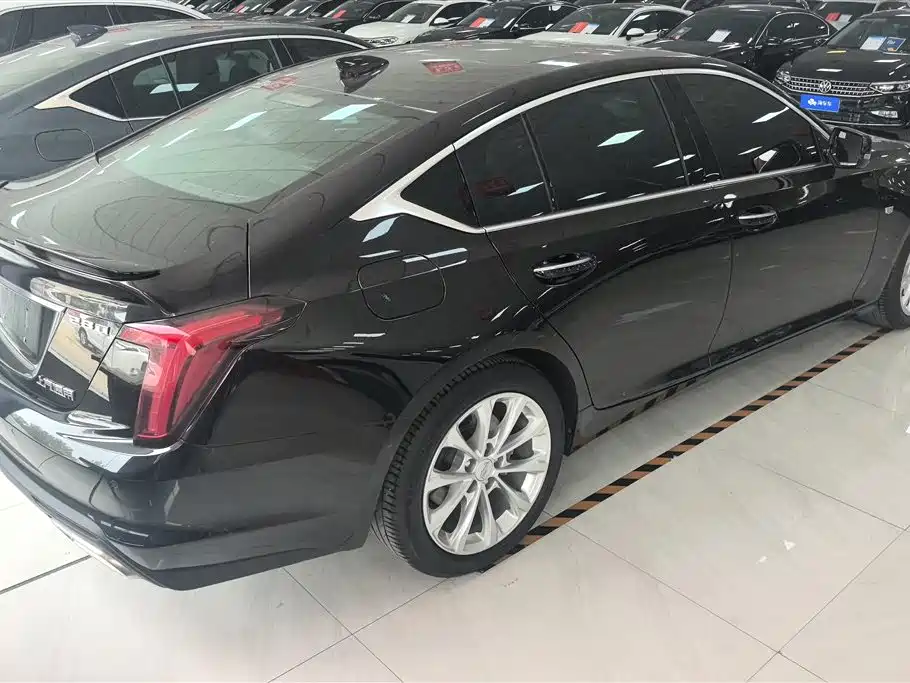 Cadillac CT5 28 T Luxury