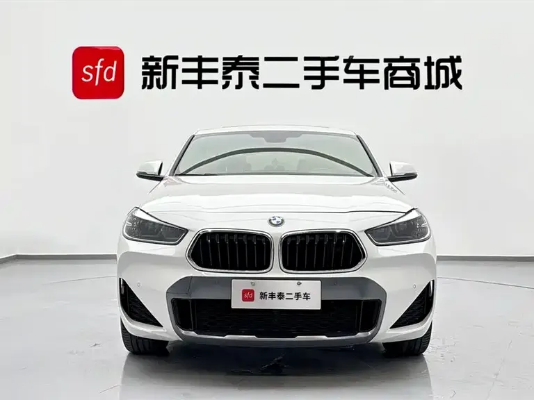 BMW X2 sDrive25 i Leading M Offroad Package