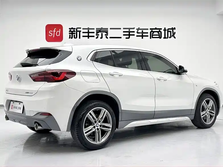 BMW X2 sDrive25 i Leading M Offroad Package