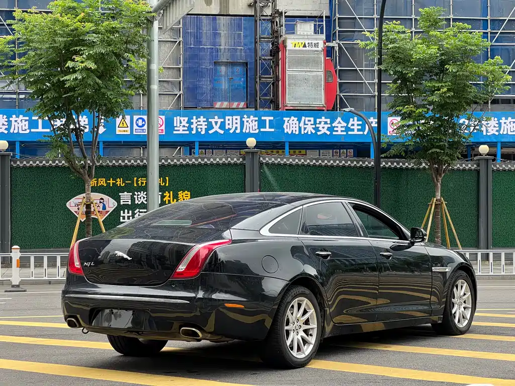 Jaguar XJ XJL 3.0 Panoramic Business