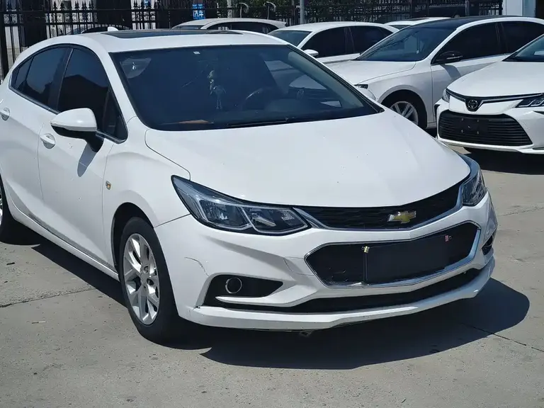 Chevrolet Cruze 科鲁兹 2017款 1.5 L 两厢 自动炫锋版