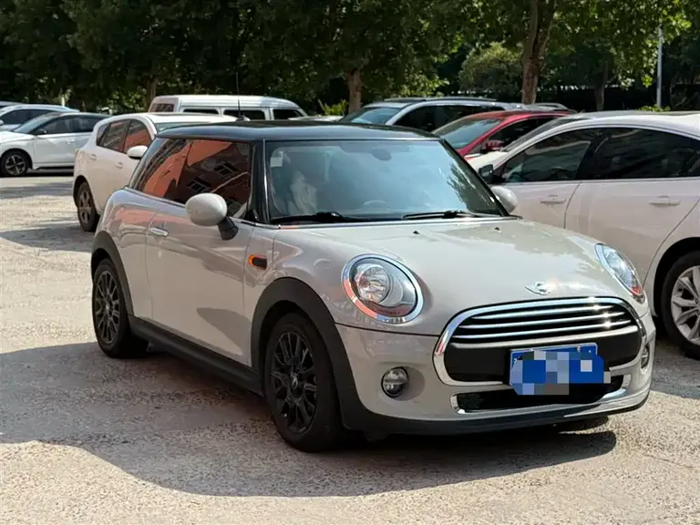 MINI 1.2 T ONE Pioneer
