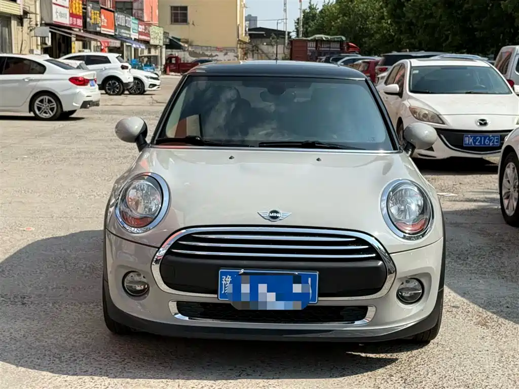 MINI 1.2 T ONE Pioneer