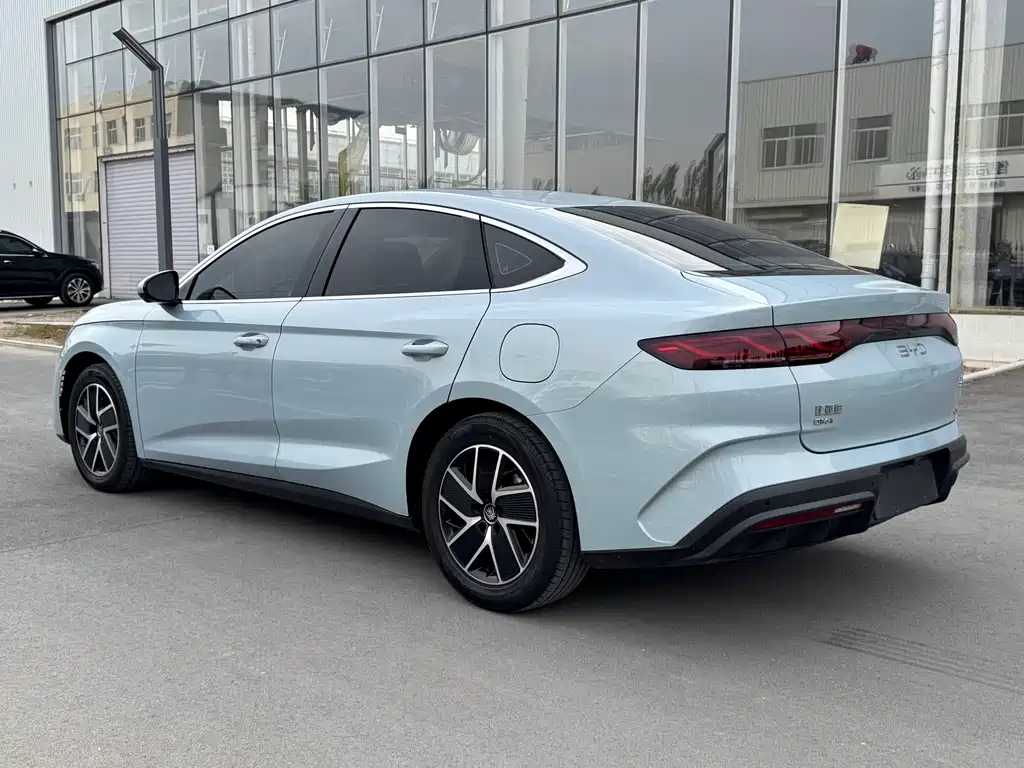 Qin L DM-i 120 KM Transcend