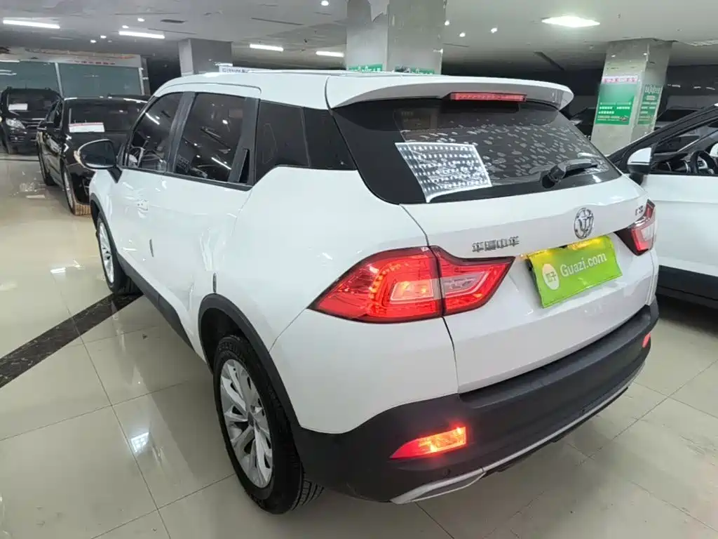 Brilliance V3 1.5 L Auto Intelligent