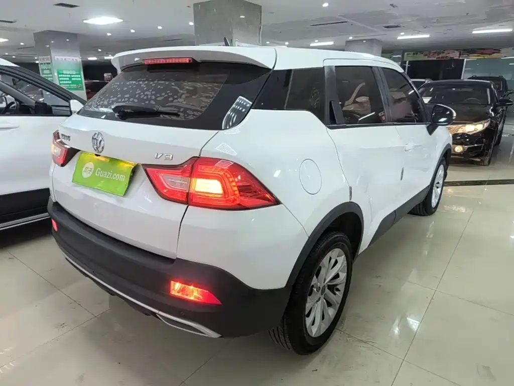 Brilliance V3 1.5 L Auto Intelligent