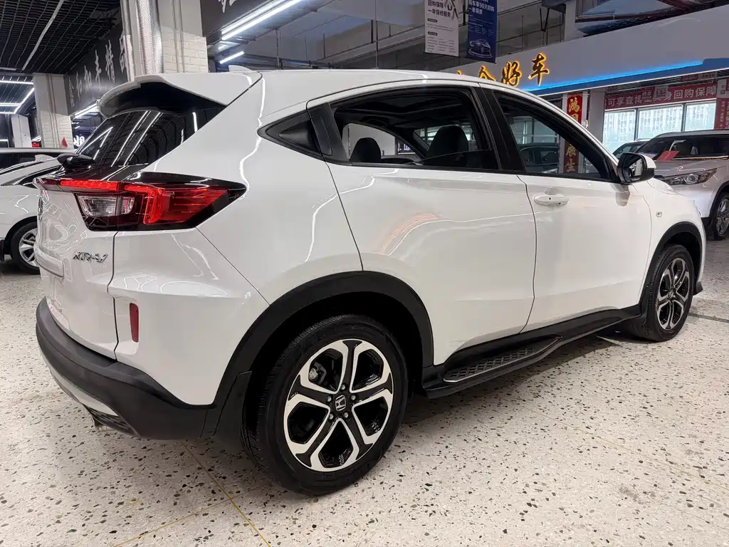 Honda XR-V 1.5 L CVT Obsidian Stone