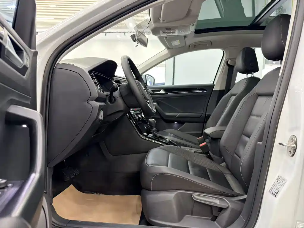 T-ROC 280 TSI DSG 2 WD Comfort CN-VI
