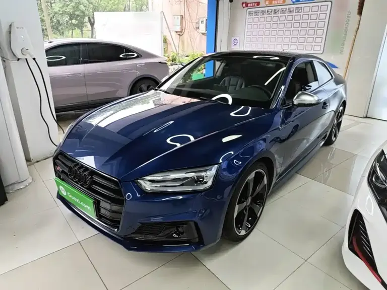 Audi A5 (Import) Coupe 40 TFSI Fashion