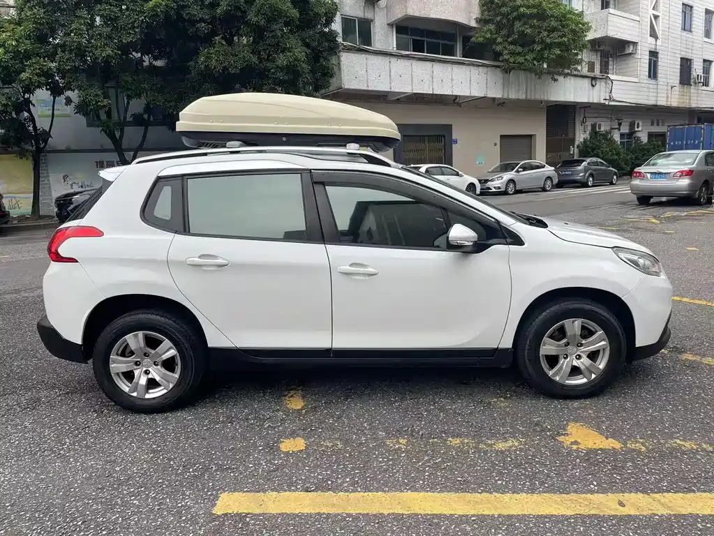 Peugeot 2008 2014 1.6 L Auto Trendy