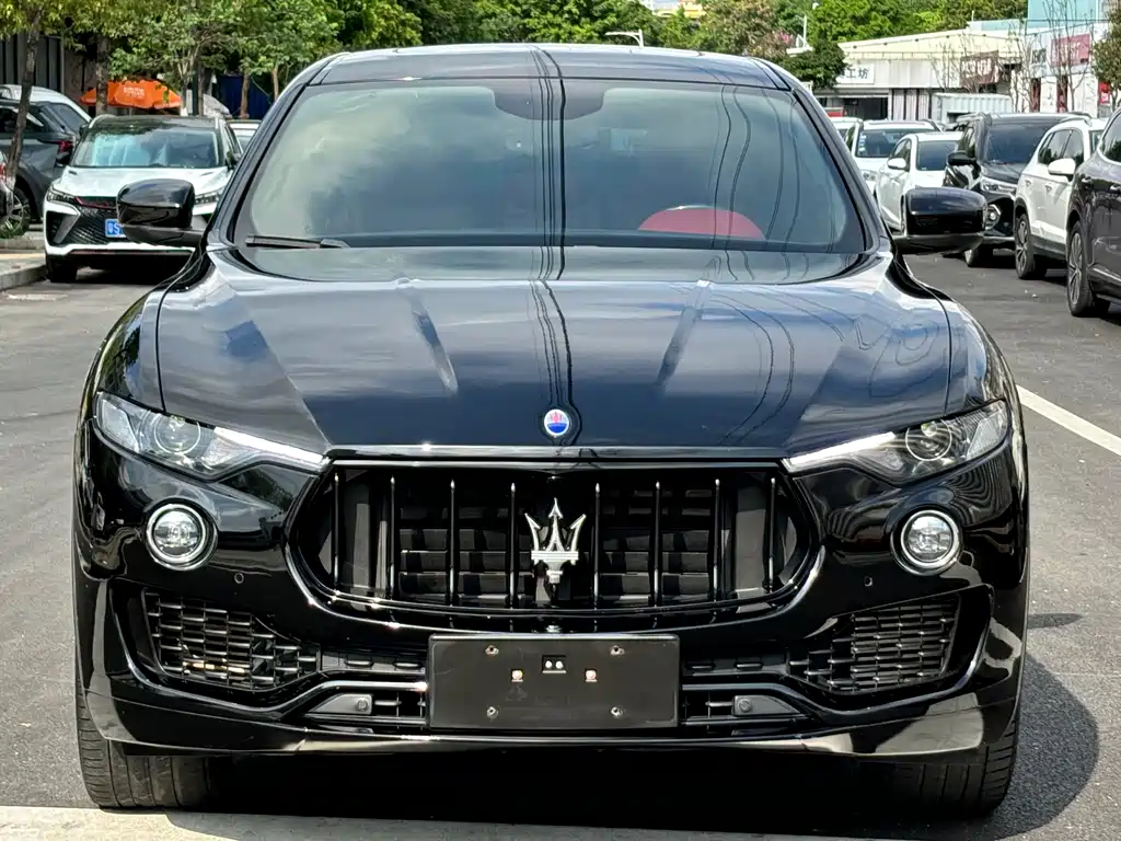 Levante 3.0 T Standard
