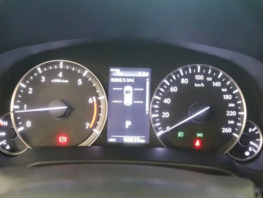Lexus RX Facelift 300 2 WD Comfort