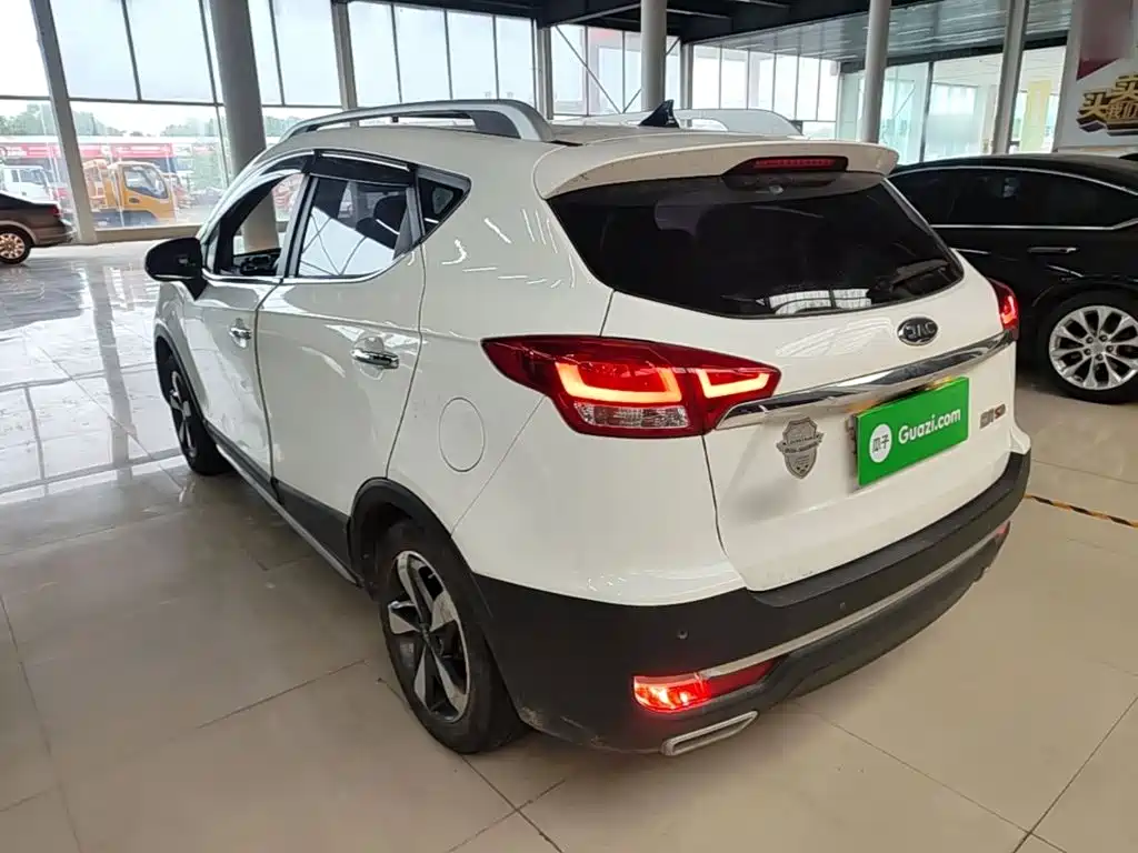Refine S3 1.5 L Manual Luxury Smart
