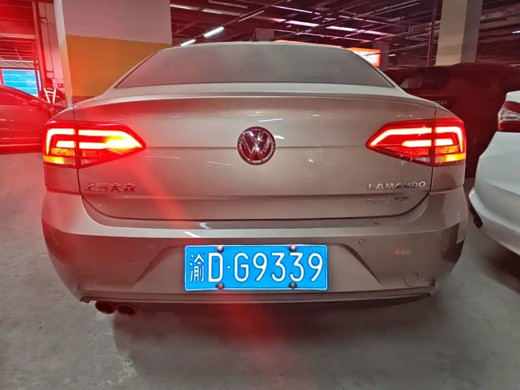 Lamando 280 TSI DSG Comfort