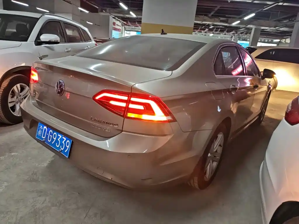 Lamando 280 TSI DSG Comfort