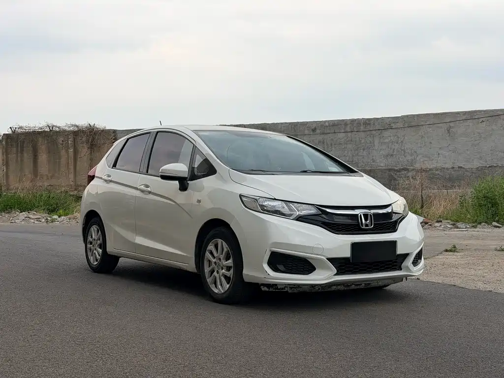 Fit 1.5 L CVT Comfort