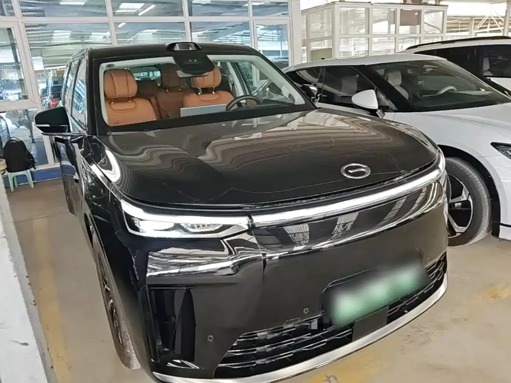 Trumpchi Xiangwang S9 Qiankun UItra 6-seat