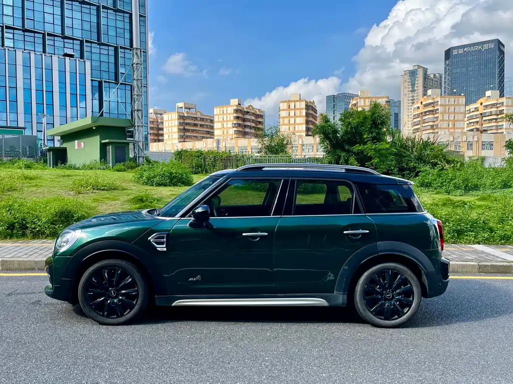 MINI COUNTRYMAN 1.5 T COOPER ALL4 Traveller
