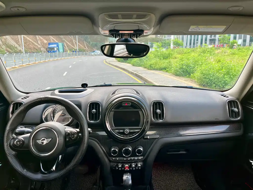 MINI COUNTRYMAN 1.5 T COOPER ALL4 Traveller