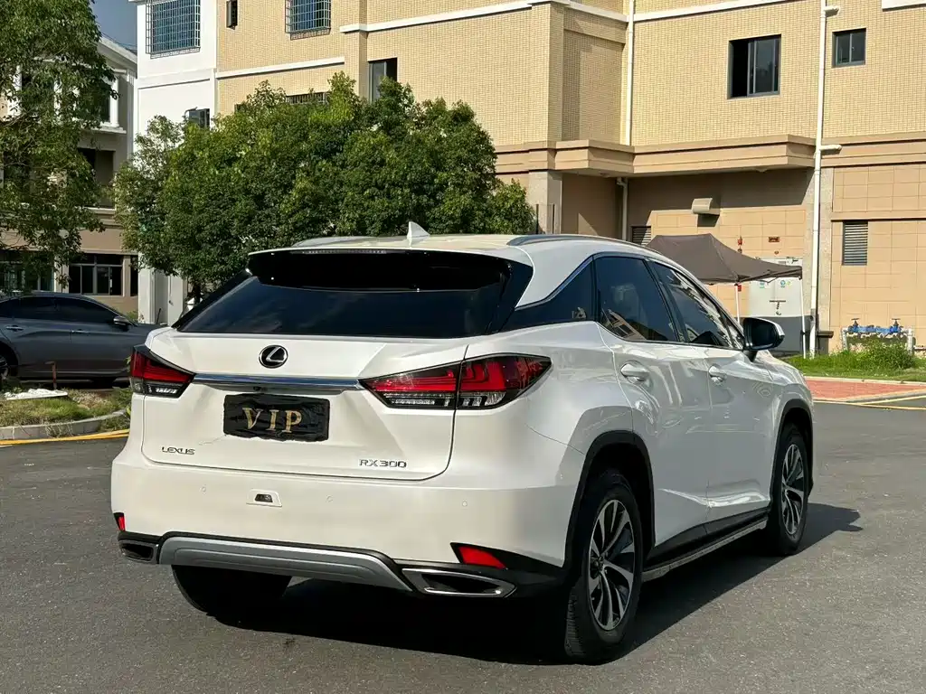 Lexus RX Facelift 300 2 WD Elite