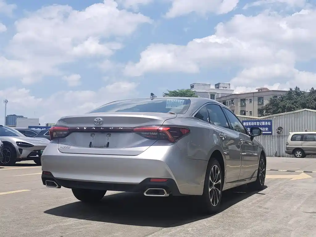 Avalon 2.0 L Luxury