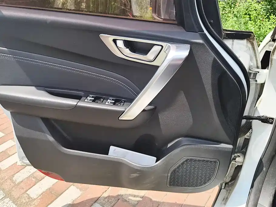Vision X3 1.5 L CVT Elite