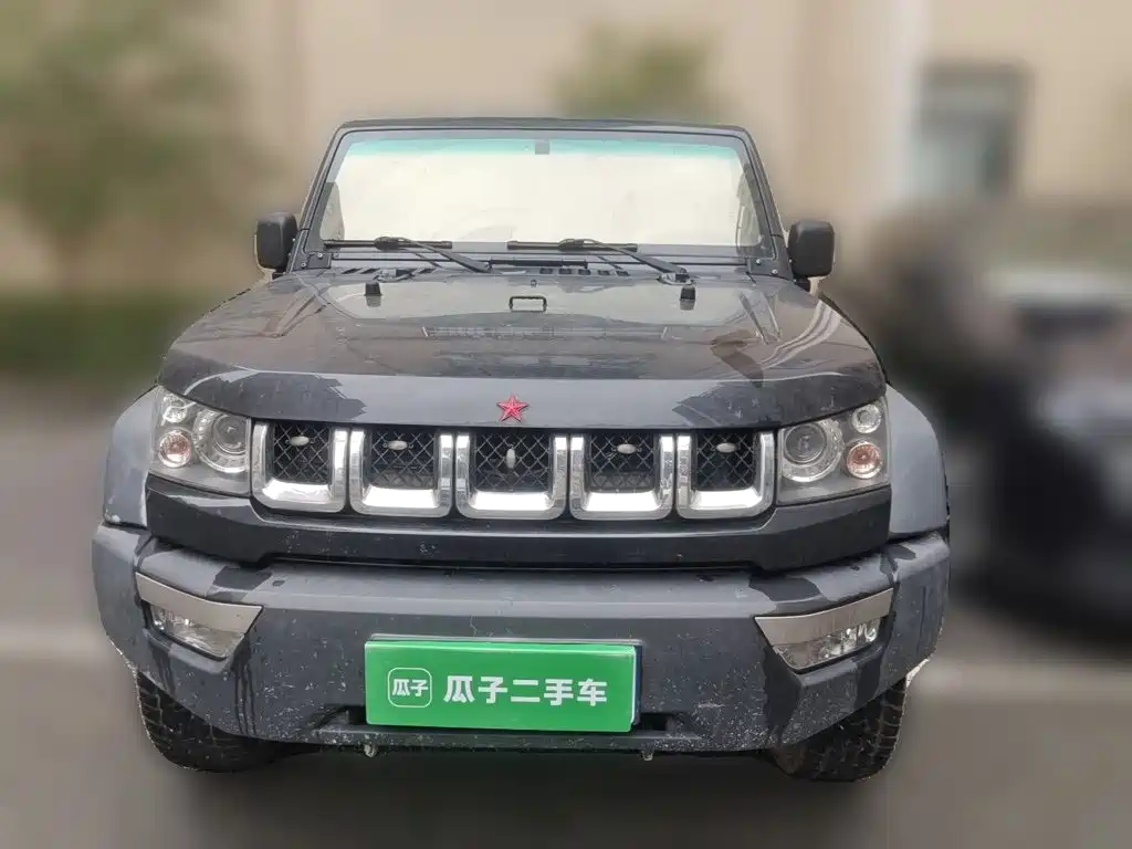 BAIC BJ40 40 L 2.0 T Manual 4 WD Distinguished