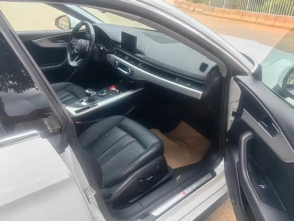 Audi A5 (Import) Sportback 40 TFSI Fashion