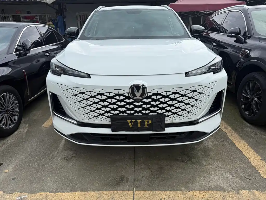 Changan CS55 PLUS 3 rd Gen 1.5 T DCT Distinguished
