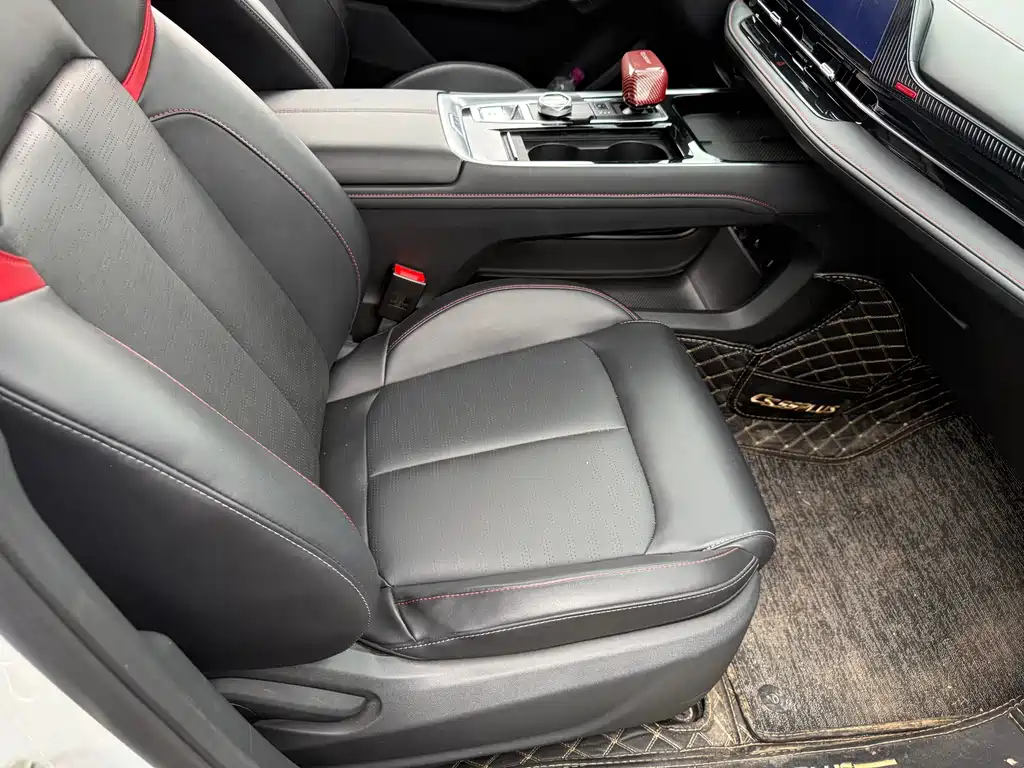 Changan CS55 PLUS 3 rd Gen 1.5 T DCT Distinguished