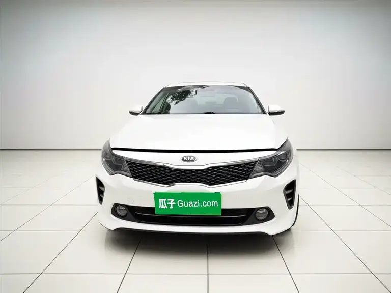 Kia K5 1.6 T Auto LUX