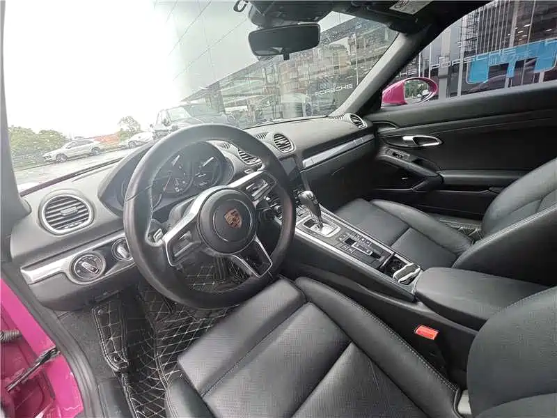 Porsche 718 Boxster 2.0 T