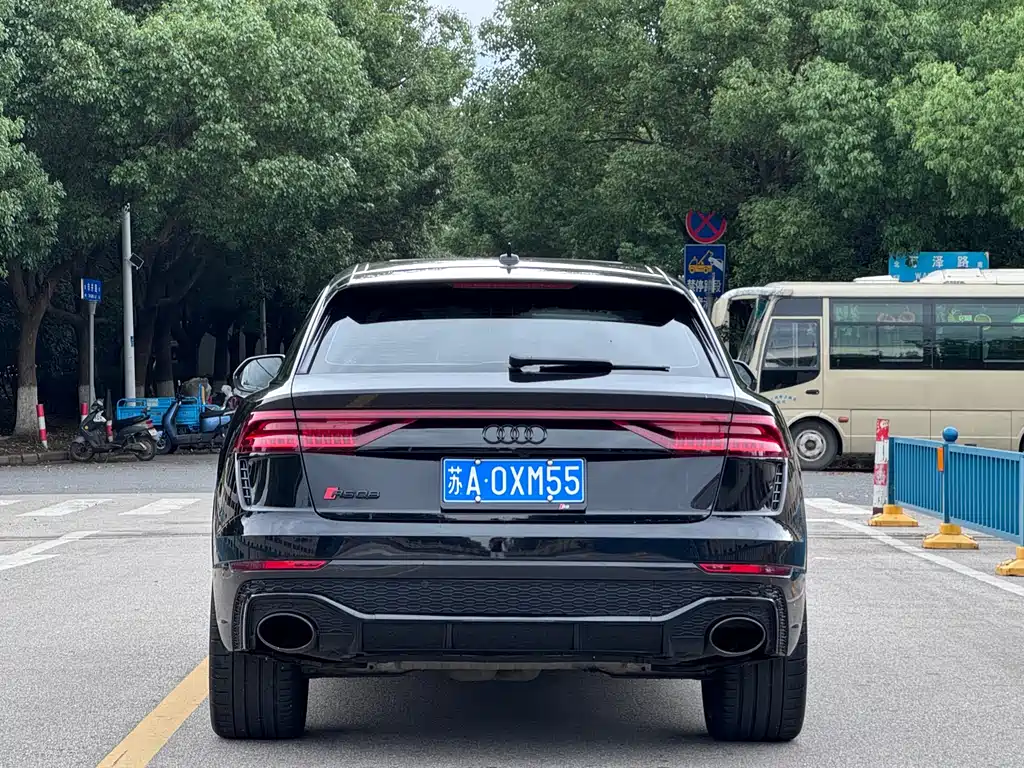 Audi Q8 55 TFSI Luxury Dynamic