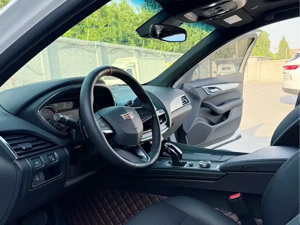 Cadillac CT5 28 T Style