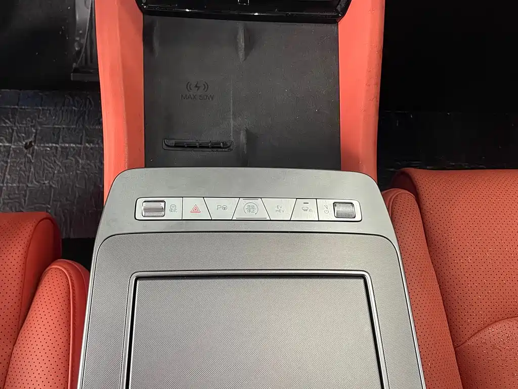 Tang L DM 175 KM Drone Player