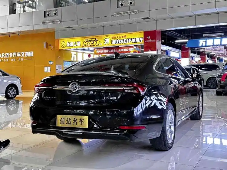 LaCrosse 552 T Luxury