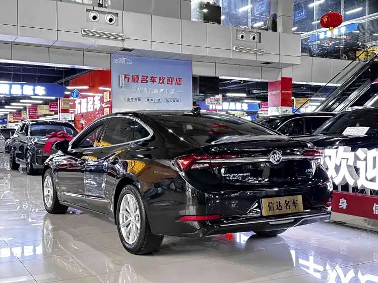 LaCrosse 552 T Luxury