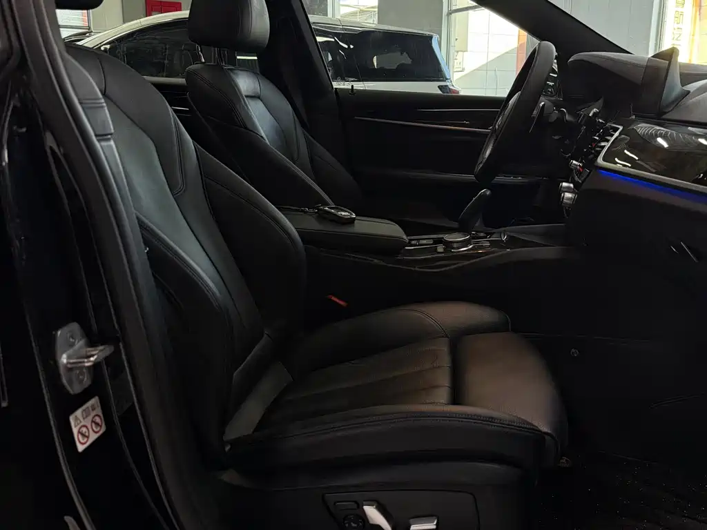 BMW 6 Series GT 630 i M Sport Package
