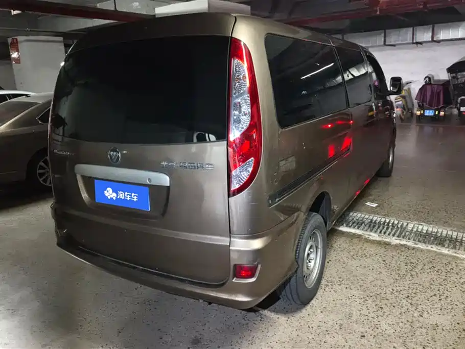 Fengjing G5 风景G5 2022款 2.0 L汽油商运版明窗5/6座1 TZS