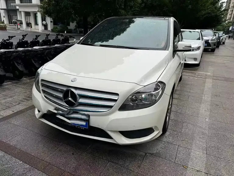 Mercedes-Benz B-Class B 180