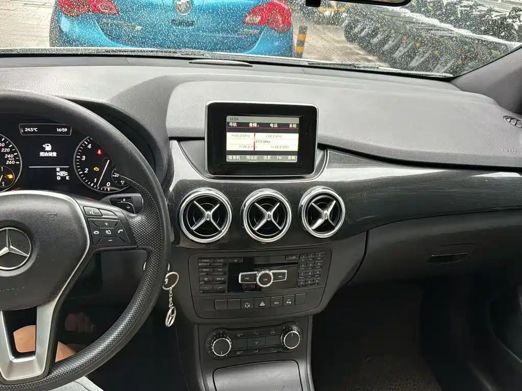 Mercedes-Benz B-Class B 180