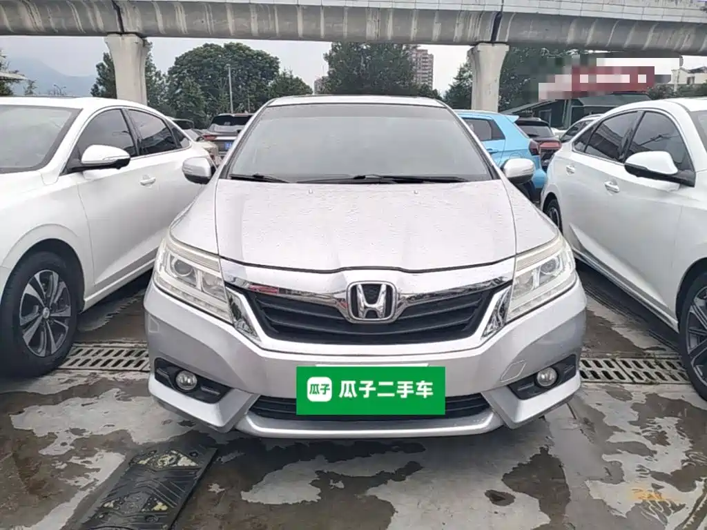 Crider 1.8 L Auto Luxury