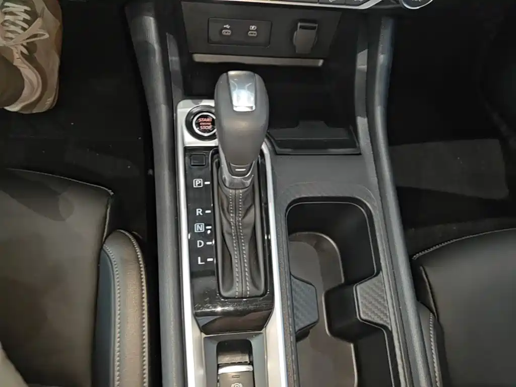 Sylphy 1.6 L CVT Joy