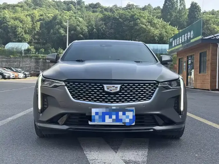 Cadillac CT4 28 T Luxury