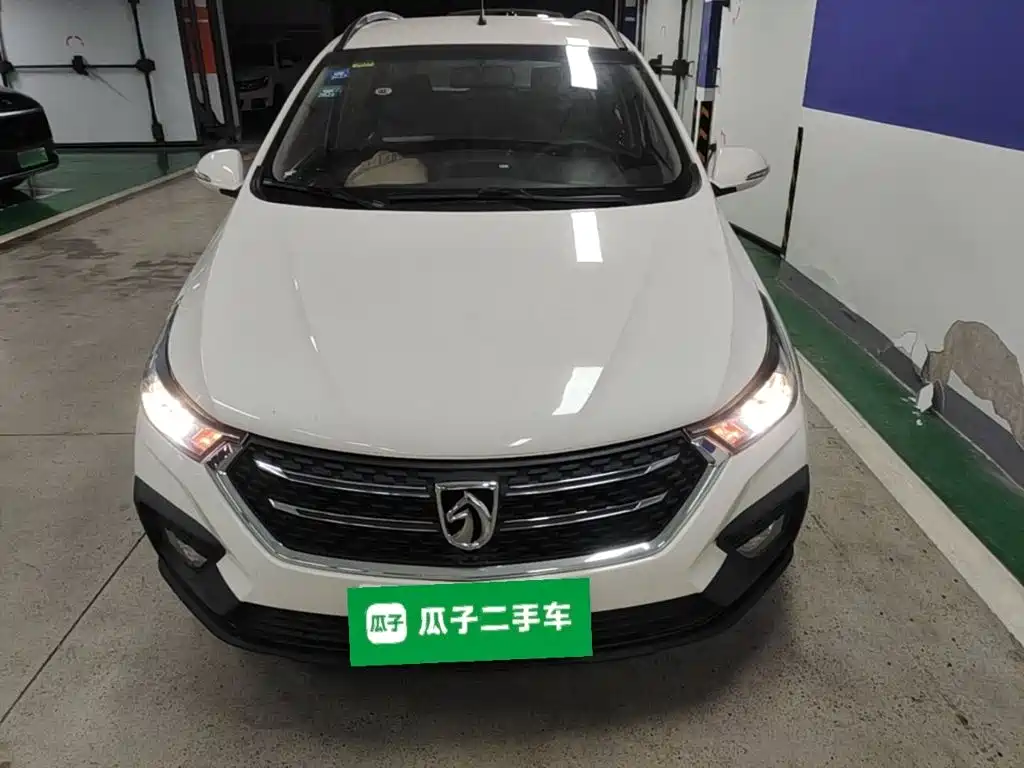 Baojun 310 W 1.5 L Auto Fashion CN-VI